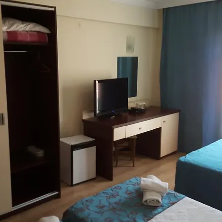 Faik Hotel *