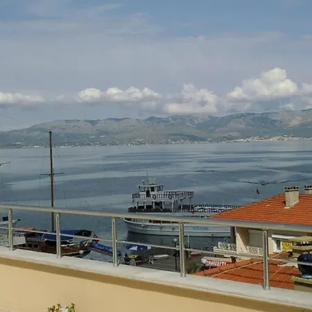Faik Otel Çeşme